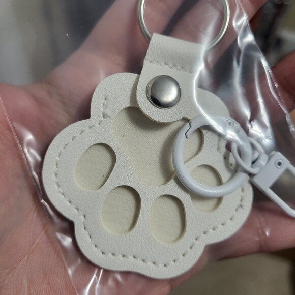 Pet Memorial Keychain (qty 14) - Picture 1 of 10